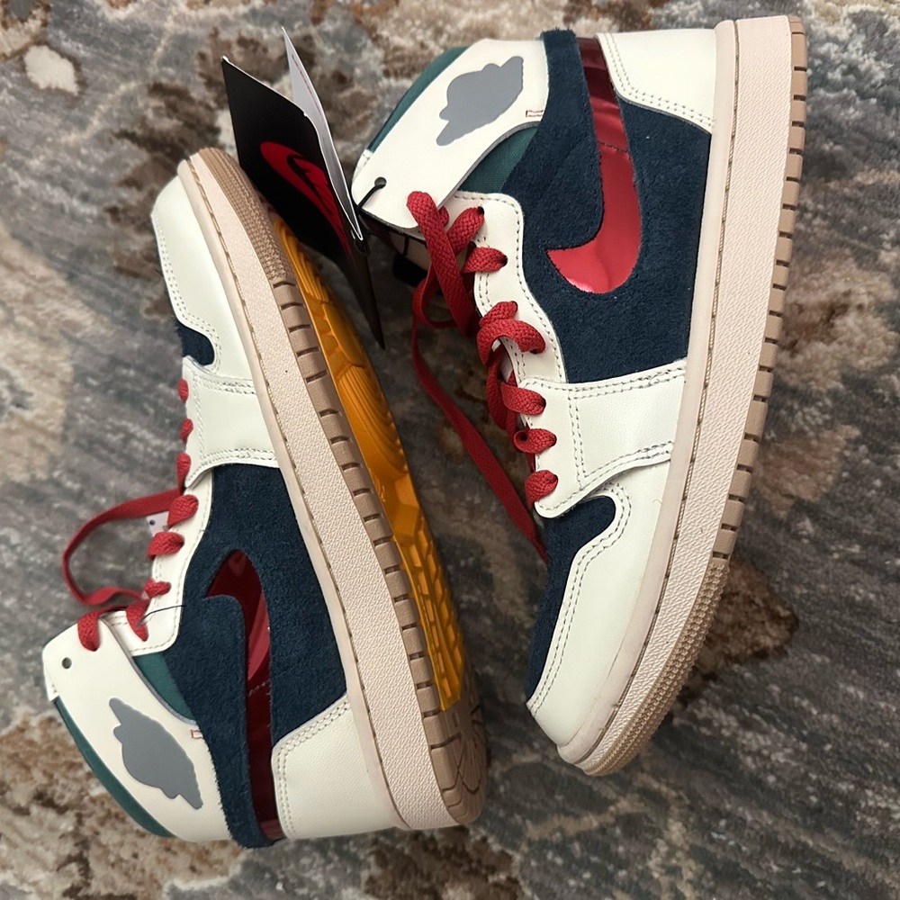Women’s size 7 Air Jordan 1 High Zoom Comfort 2 SE “You’re Welcome” Shoes